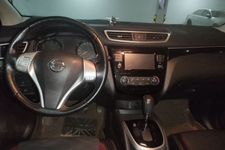 Used Nissan Qashqai 2017 2.0L CVT Luxury Edition China V Standard Center Console