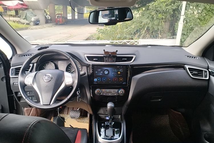 Used Nissan Qashqai 2017 2.0L CVT Smart Enjoyment Version China V Standard Center Console