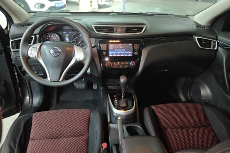 Used Nissan Qashqai 2017 2.0L CVT Elite Edition China V Standard Center Console