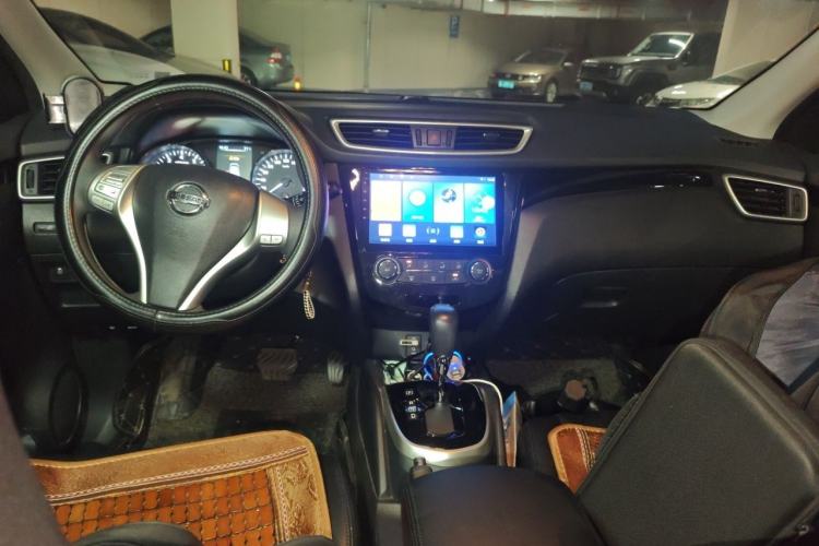 Used Nissan Qashqai 2017 2.0L CVT Elite Edition China V Standard Center Console