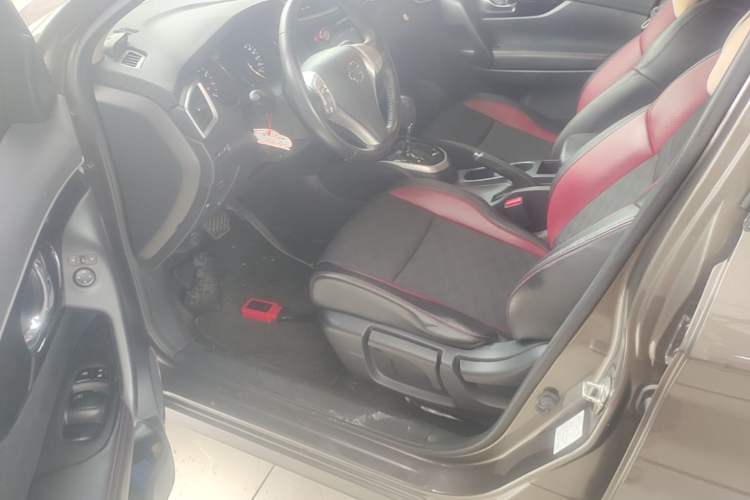 Used Nissan Qashqai 2017 2.0L CVT Smart Enjoyment Version China V Standard Driver Seat