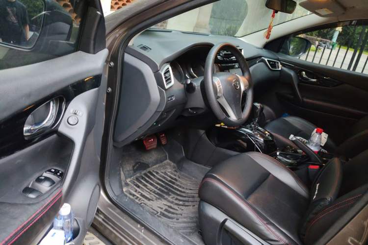 Used Nissan Qashqai 2017 2.0L CVT Elite Edition China V Standard Driver Seat