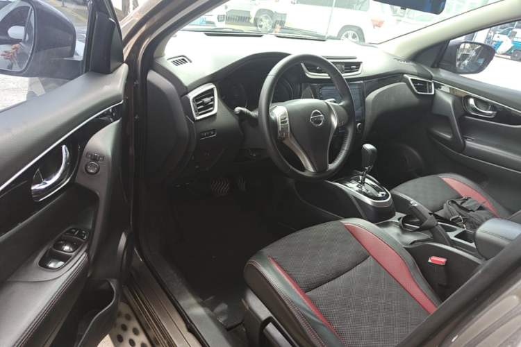 Used Nissan Qashqai 2017 2.0L CVT Smart Enjoyment Version China V Standard Driver Seat
