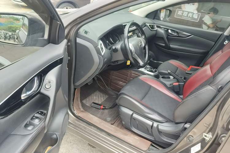 Used Nissan Qashqai 2017 2.0L CVT Smart Enjoyment Version China V Standard Driver Seat