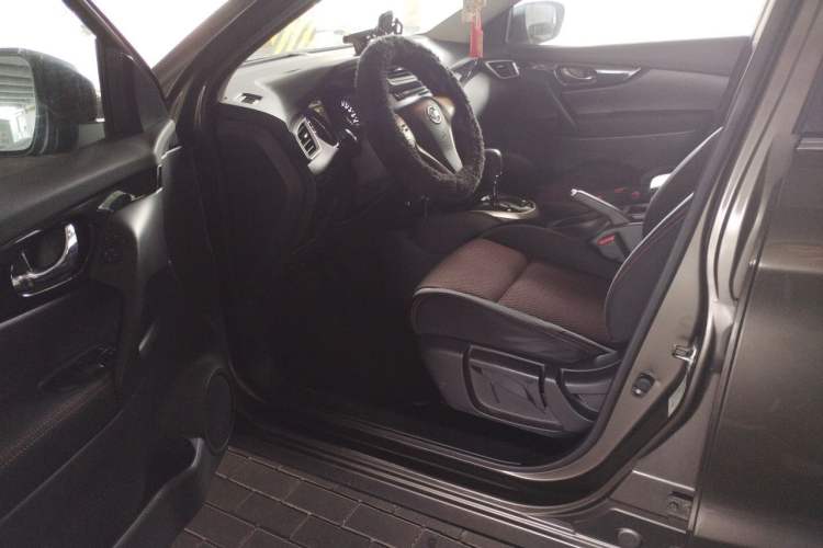 Used Nissan Qashqai 2017 2.0L CVT Elite Edition China V Standard Driver Seat