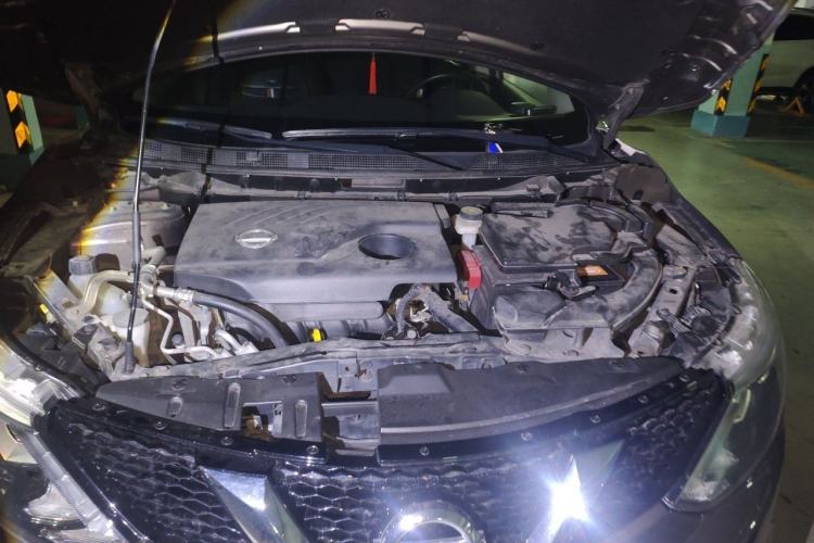 Used Nissan Qashqai 2017 2.0L CVT Smart Enjoyment Version China V Standard Engine Bay