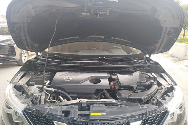 Used Nissan Qashqai 2017 2.0L CVT Smart Enjoyment Version China V Standard Engine Bay