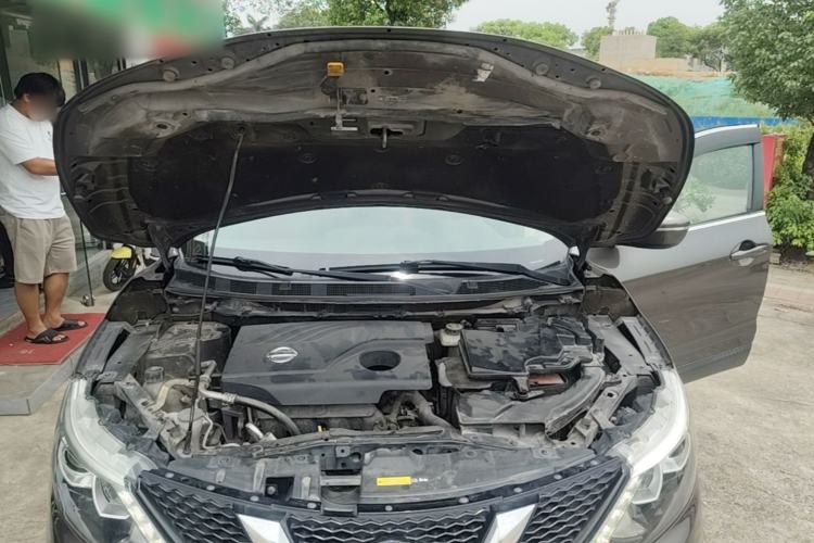 Used Nissan Qashqai 2017 2.0L CVT Smart Enjoyment Version China V Standard Engine Bay