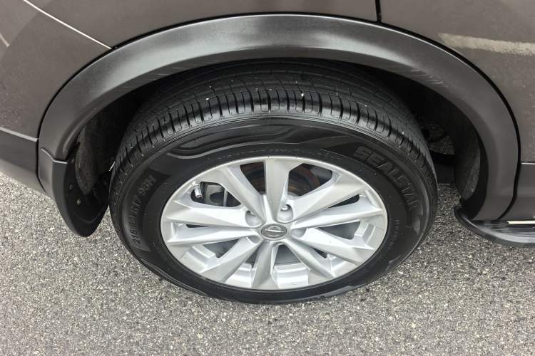 Used Nissan Qashqai 2017 2.0L CVT Elite Edition China V Standard Exterior 10