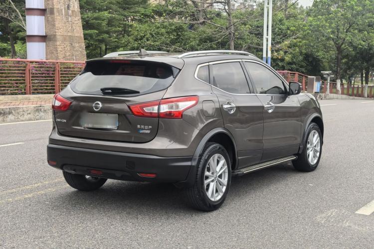 Used Nissan Qashqai 2017 2.0L CVT Elite Edition China V Standard Exterior 3