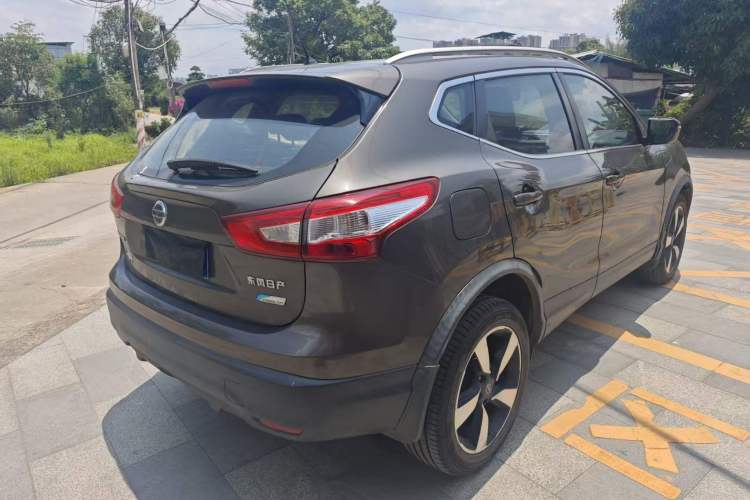 Used Nissan Qashqai 2017 2.0L CVT Smart Enjoyment Version China V Standard Exterior 3