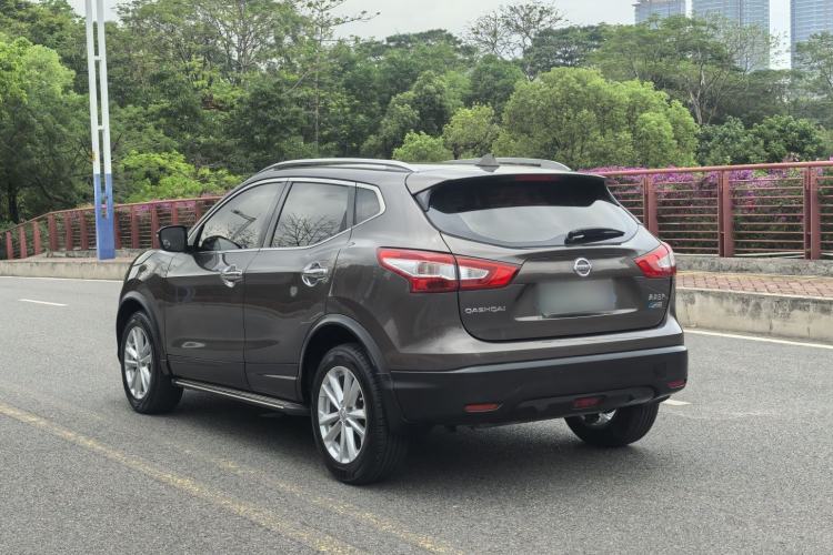 Used Nissan Qashqai 2017 2.0L CVT Elite Edition China V Standard Exterior 4