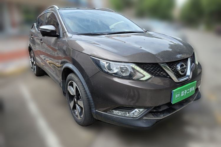 Used Nissan Qashqai 2017 2.0L CVT Luxury Edition China VI Standard Front Right 45 Deg