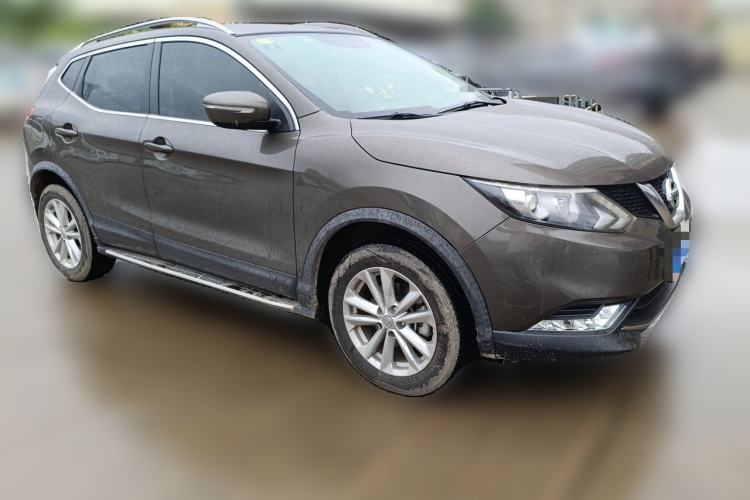 Used Nissan Qashqai 2017 2.0L CVT Elite Edition China V Standard Front Right 45 Deg