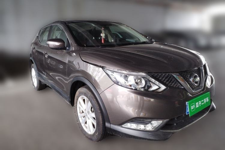 Used Nissan Qashqai 2017 2.0L CVT Elite Edition China V Standard Front Right 45 Deg