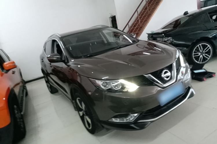 Used Nissan Qashqai 2017 2.0L CVT Smart Enjoyment Version China V Standard Front Right 45 Deg