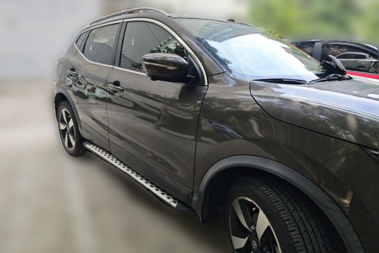 Used Nissan Qashqai 2017 2.0L CVT Luxury Edition China V Standard Front Right 45 Deg