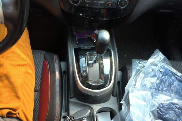 Used Nissan Qashqai 2017 2.0L CVT Luxury Edition China V Standard Gear Lever