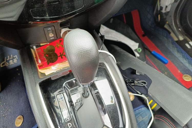 Used Nissan Qashqai 2017 2.0L CVT Elite Edition China V Standard Gear Lever