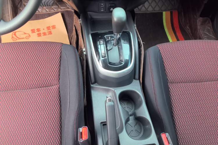 Used Nissan Qashqai 2017 2.0L CVT Elite Edition China V Standard Gear Lever