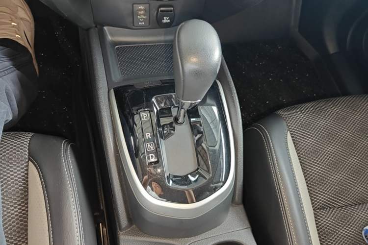 Used Nissan Qashqai 2017 2.0L CVT Smart Enjoyment Version China V Standard Gear Lever
