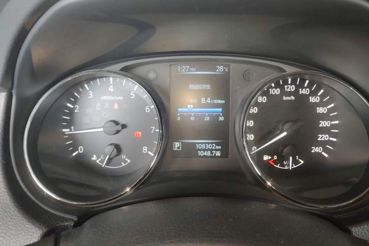 Used Nissan Qashqai 2017 2.0L CVT Smart Enjoyment Version China V Standard Instrument Cluster