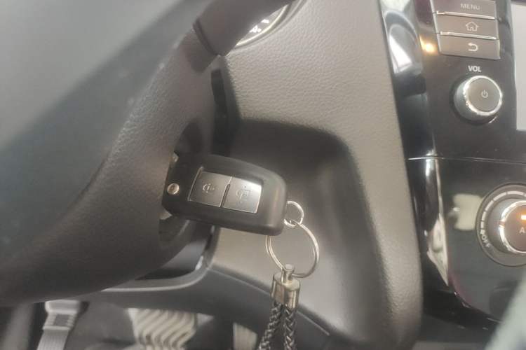 Used Nissan Qashqai 2017 2.0L CVT Smart Enjoyment Version China V Standard Interior 1