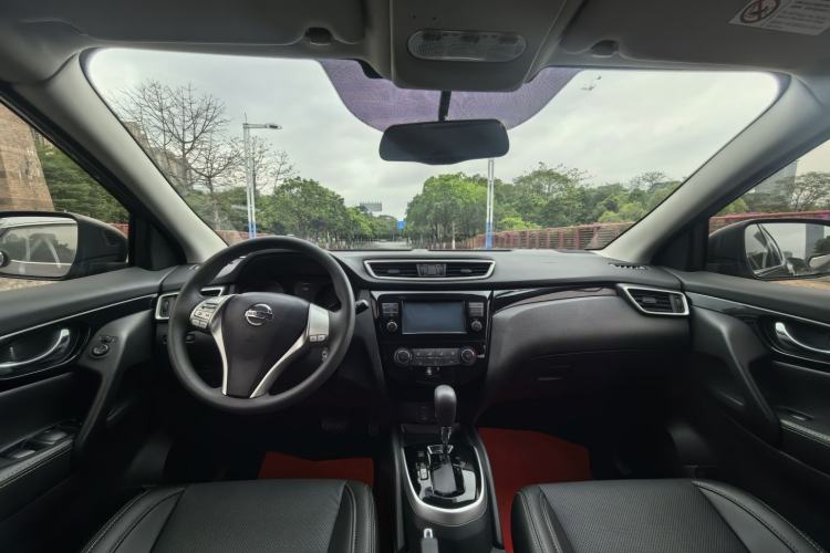 Used Nissan Qashqai 2017 2.0L CVT Elite Edition China V Standard Interior 1