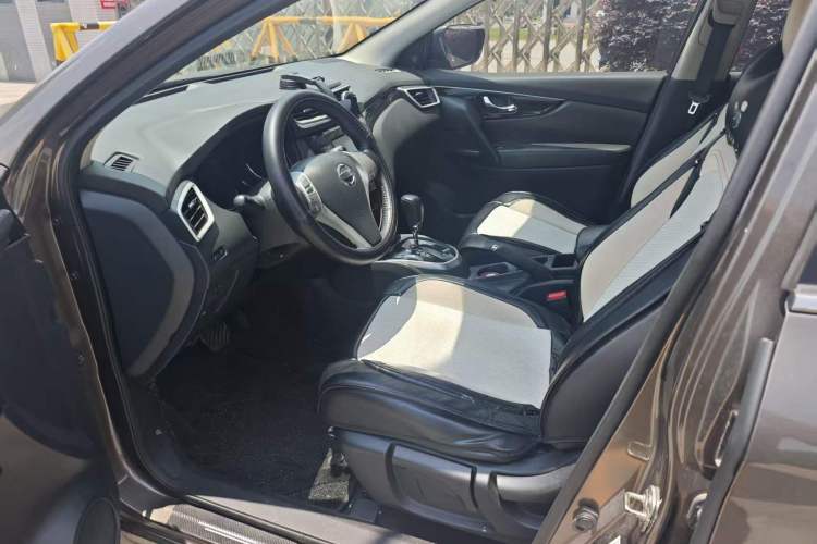 Used Nissan Qashqai 2017 2.0L CVT Smart Enjoyment Version China V Standard Interior 1