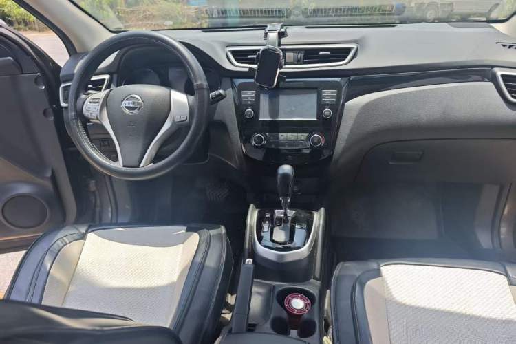 Used Nissan Qashqai 2017 2.0L CVT Smart Enjoyment Version China V Standard Interior 2