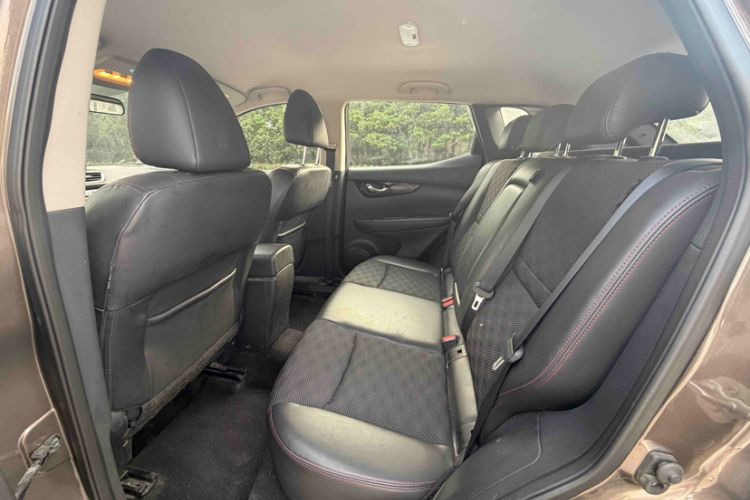 Used Nissan Qashqai 2017 2.0L CVT Smart Enjoyment Version China V Standard Interior 3