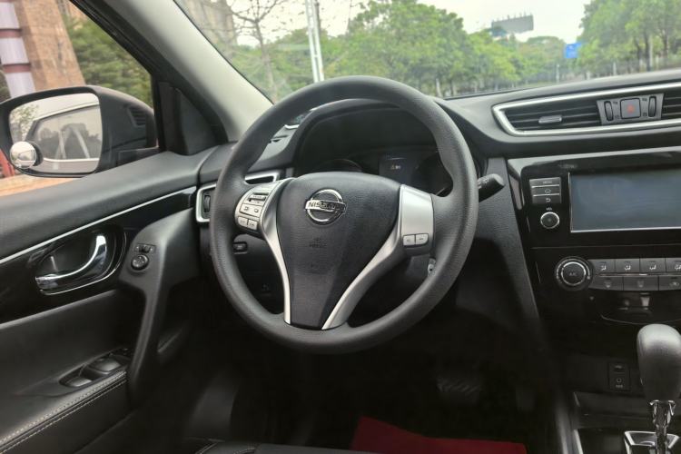 Used Nissan Qashqai 2017 2.0L CVT Elite Edition China V Standard Interior 3