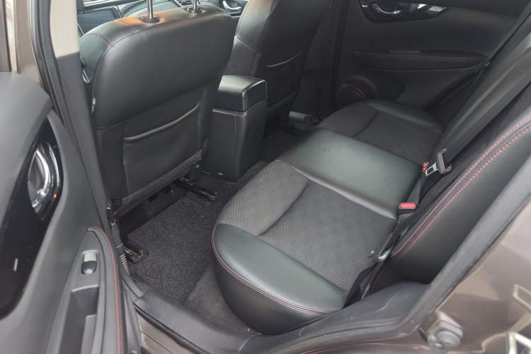 Used Nissan Qashqai 2017 2.0L CVT Smart Enjoyment Version China V Standard Interior 3