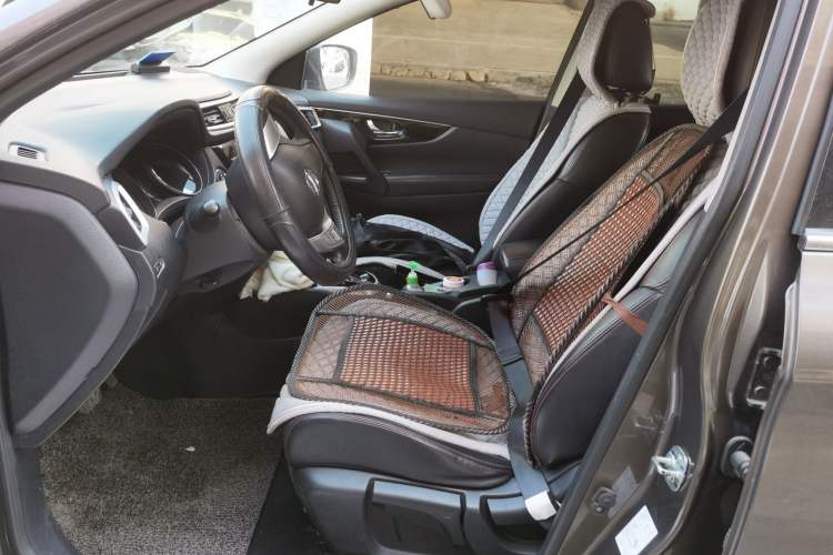 Used Nissan Qashqai 2017 2.0L CVT Smart Enjoyment Version China V Standard Left Front Seat