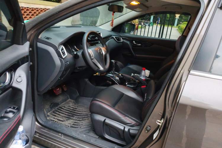 Used Nissan Qashqai 2017 2.0L CVT Elite Edition China V Standard Left Front Seat