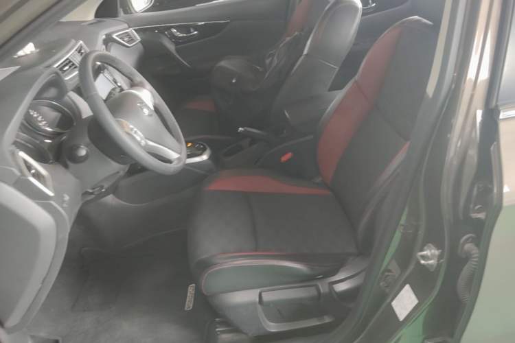 Used Nissan Qashqai 2017 2.0L CVT Smart Enjoyment Version China V Standard Left Front Seat