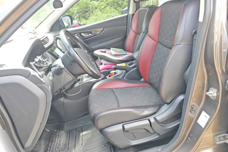 Used Nissan Qashqai 2017 2.0L CVT Smart Enjoyment Version China V Standard Left Front Seat