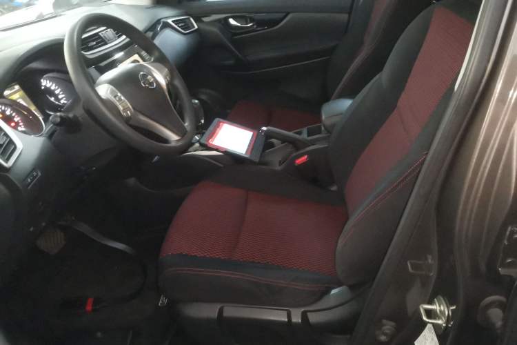 Used Nissan Qashqai 2017 2.0L CVT Elite Edition China V Standard Left Front Seat