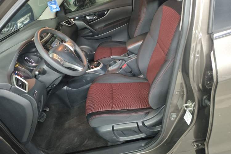 Used Nissan Qashqai 2017 2.0L CVT Elite Edition China V Standard Left Front Seat