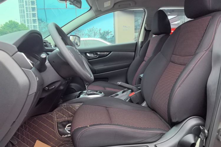Used Nissan Qashqai 2017 2.0L CVT Elite Edition China V Standard Left Front Seat