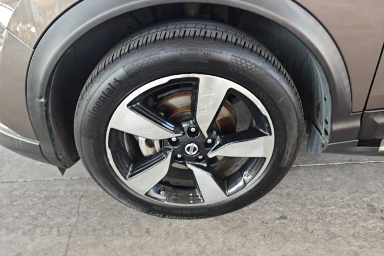 Used Nissan Qashqai 2017 2.0L CVT Luxury Edition China V Standard Left Front Wheel Hub