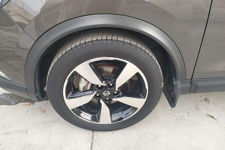 Used Nissan Qashqai 2017 2.0L CVT Smart Enjoyment Version China V Standard Left Front Wheel Hub