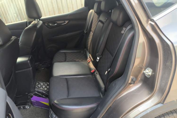Used Nissan Qashqai 2017 2.0L CVT Luxury Edition China V Standard Left Rear Seat