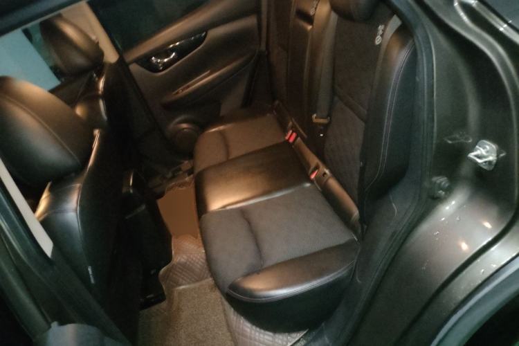 Used Nissan Qashqai 2017 2.0L CVT Luxury Edition China V Standard Left Rear Seat