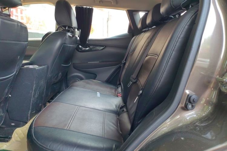 Used Nissan Qashqai 2017 2.0L CVT Elite Edition China V Standard Left Rear Seat