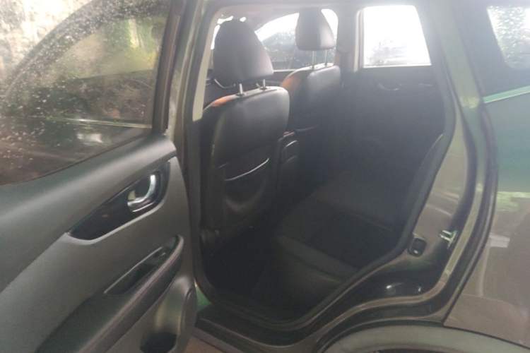 Used Nissan Qashqai 2017 2.0L CVT Smart Enjoyment Version China V Standard Left Rear Seat