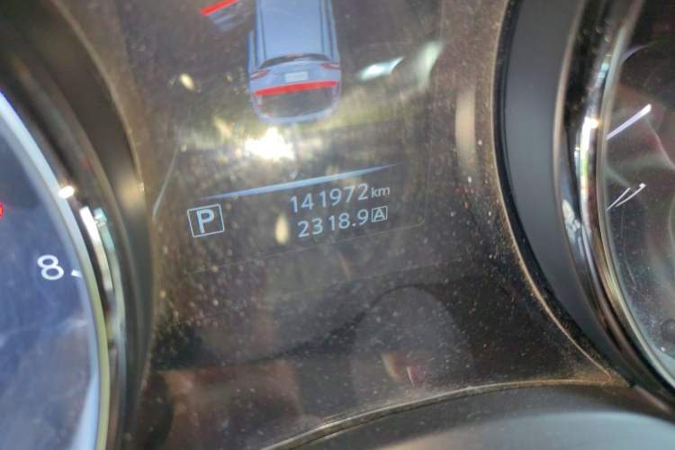 Used Nissan Qashqai 2017 2.0L CVT Elite Edition China V Standard Odometer Close Up
