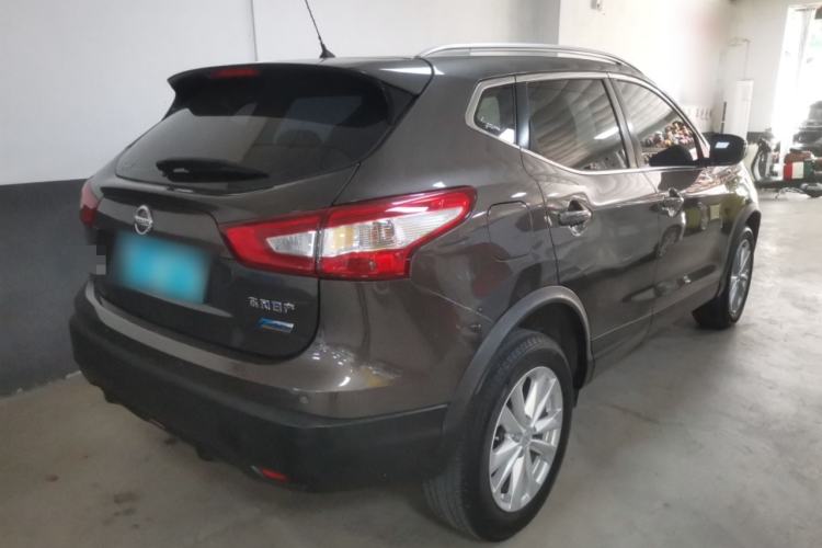 Used Nissan Qashqai 2017 2.0L CVT Elite Edition China V Standard Rear Right 45 Deg