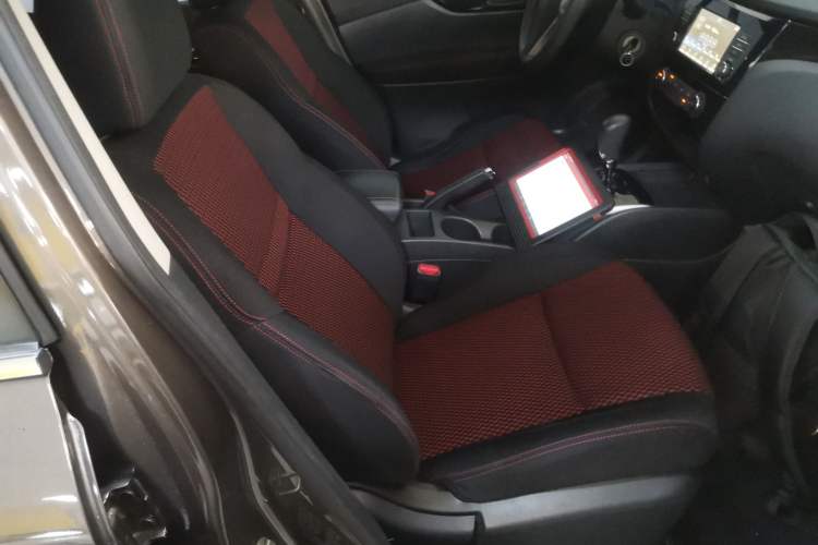 Used Nissan Qashqai 2017 2.0L CVT Elite Edition China V Standard Right Front Seat