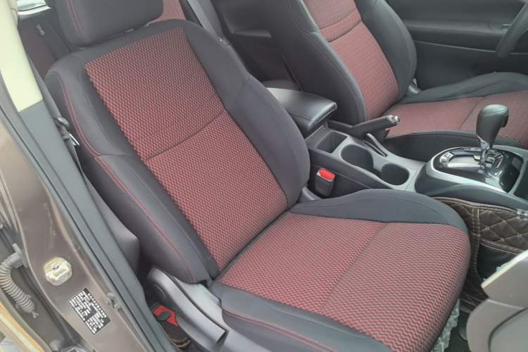 Used Nissan Qashqai 2017 2.0L CVT Elite Edition China V Standard Right Front Seat